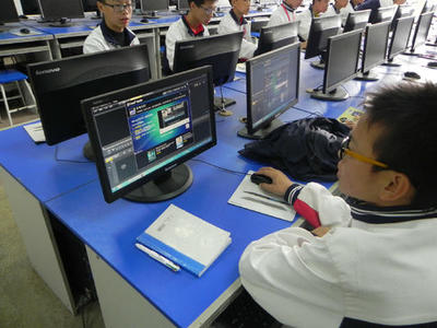 电脑爱好者社团2015年11月15日活动记录 计算机技术培训