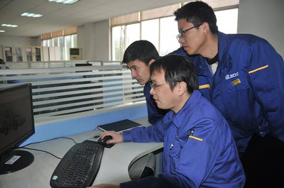 《小草集》: 讲述有温度的人物故事之四十一 计算机技术培训